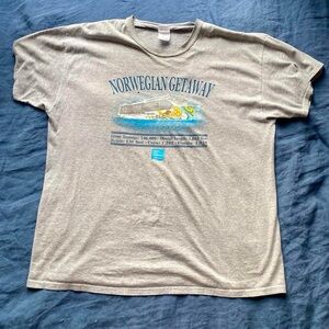 Vintage 90s Gray Graphic T-Shirt
